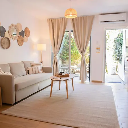 Romi's Vacation Townhouse Paphos