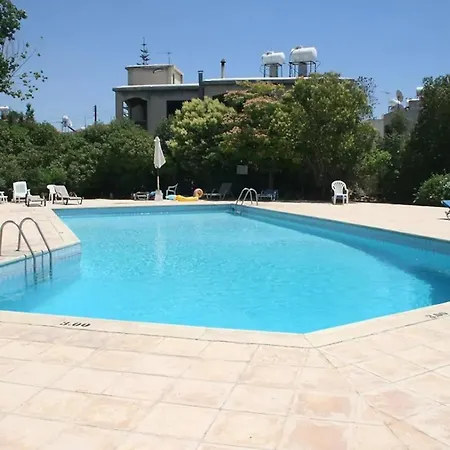 Romi's Vacation Townhouse Πάφος