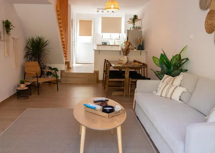 Romi's Vacation Townhouse