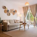Romi's Vacation Townhouse * Paphos