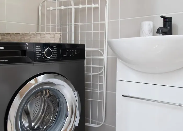 Romi's Vacation Townhouse