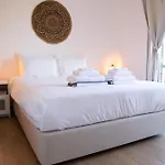 בית נופש Romi's Vacation Townhouse