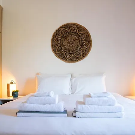 בית נופש Romi's Vacation Townhouse פאפוס